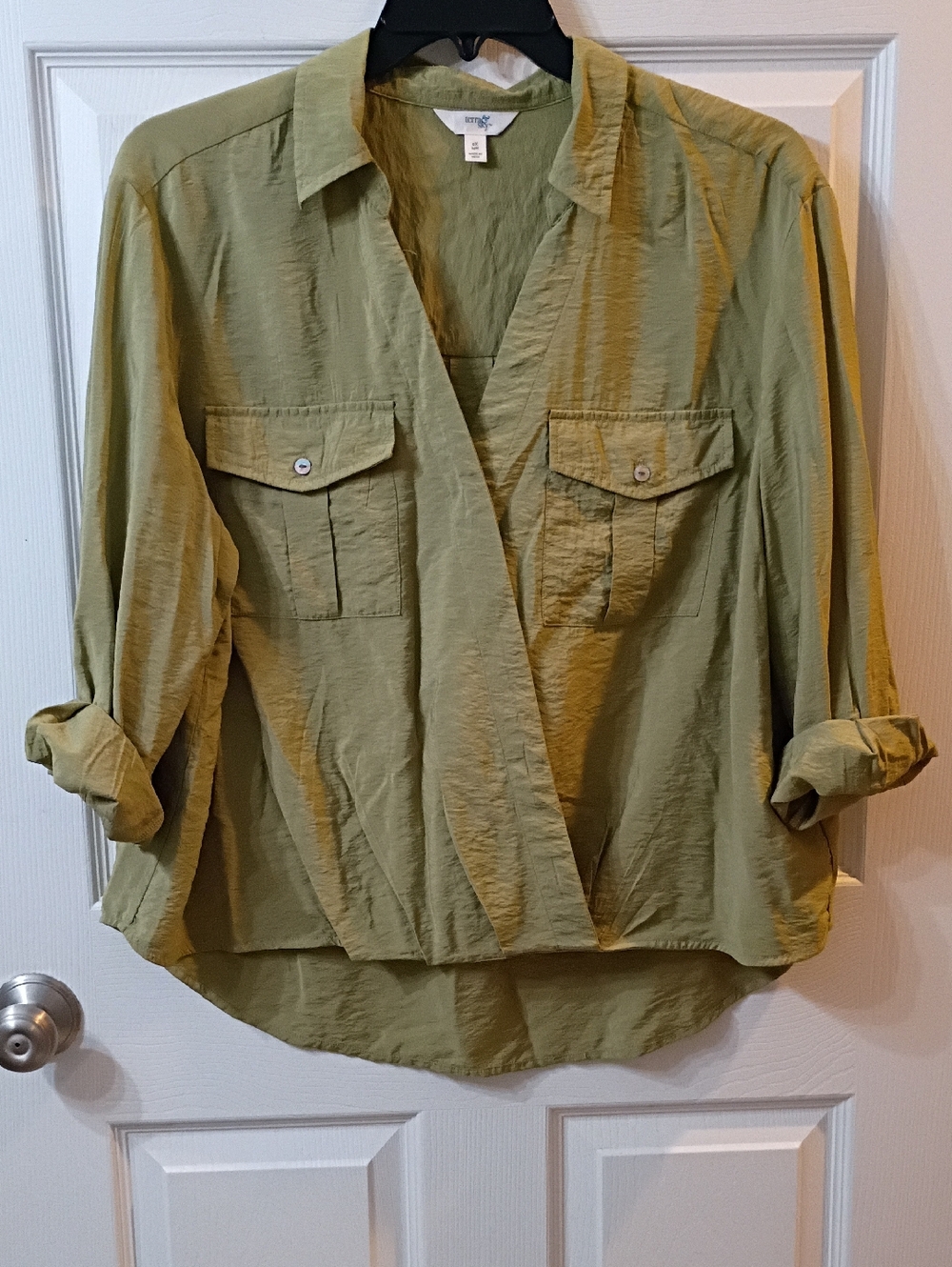 Terra & Sky Olive Green Button-Pocket Wrap Top